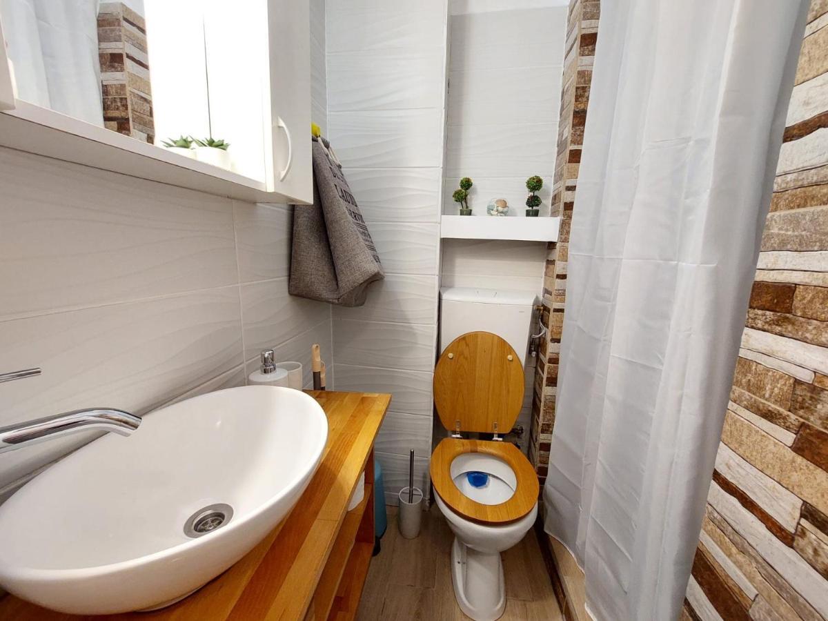 Laroka House Cosy Studio Universitate Бухарест Екстер'єр фото